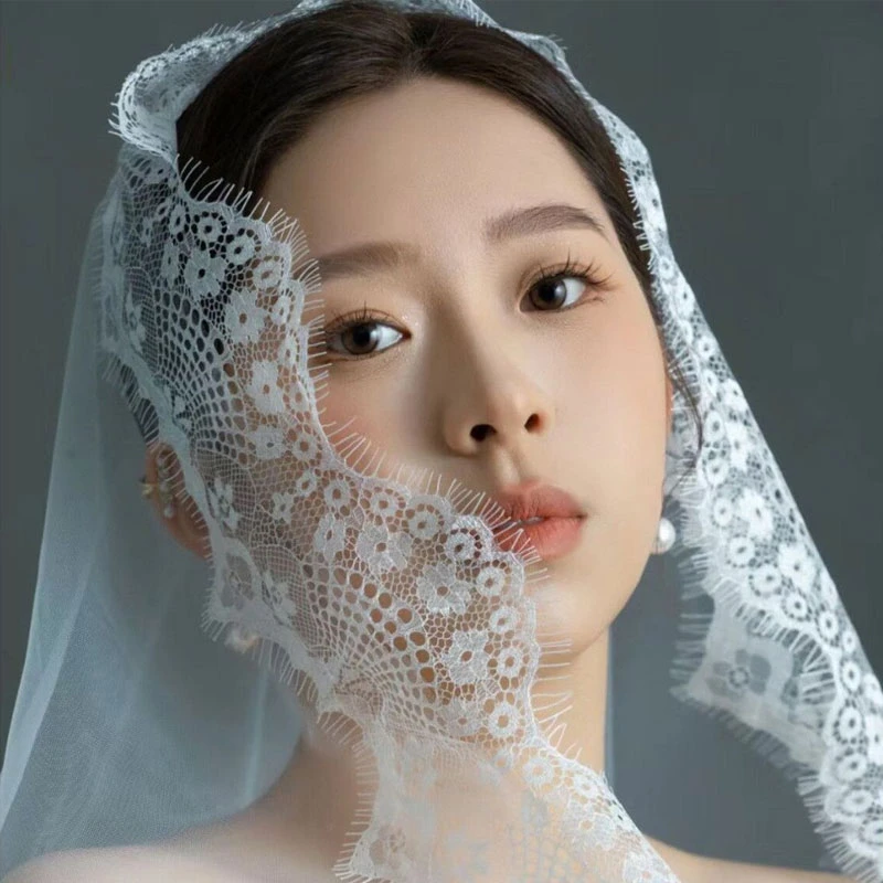 New Arrival Cathedral Length Bridal Veil 1 Layer Soft Lace Veil New Pattern for Bride Wedding Real Photo