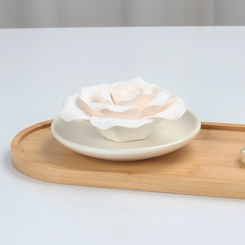 Exquisite Handmade Ceramic Flower Diffuser for Aromatherapy and Decoration