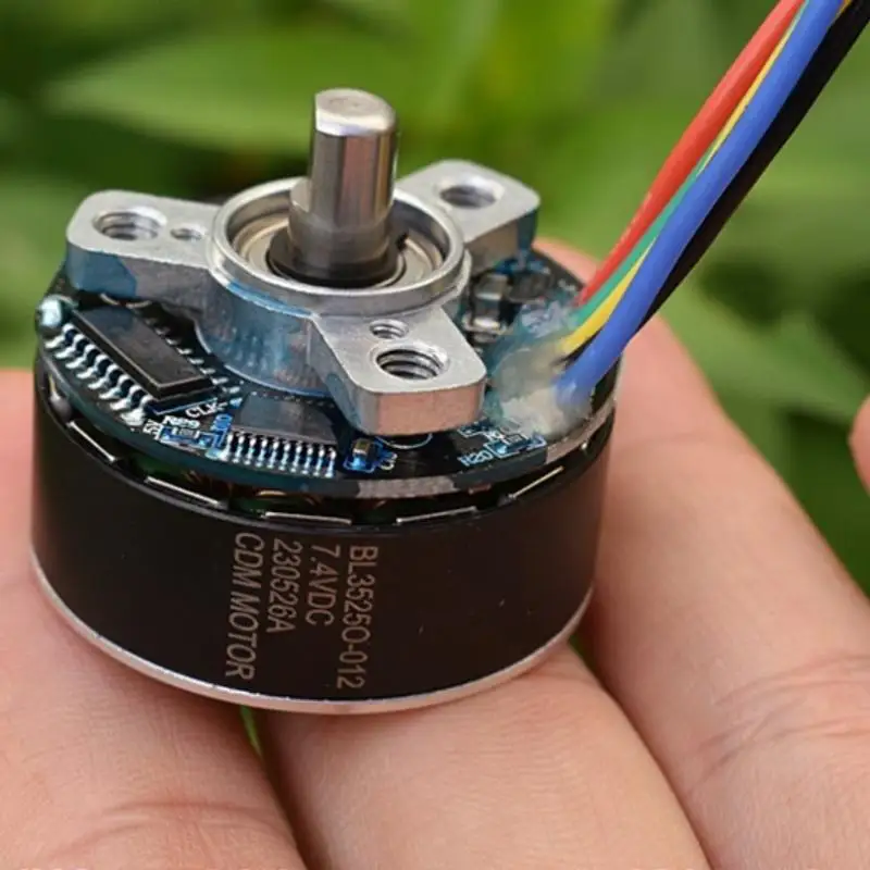1 قطعة BL3525O DC7.4V 3200 دورة في الدقيقة عزم دوران كبير محرك قوي PWM سرعة 35 مللي متر BLDC فرش السيارات مع سائق محرك كهربائي