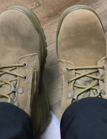 

2025 Hot Sale Wide Last Running Sneakers Quality Wide Toe Lightweight Carbon Plate Trail Running Shoes Athletic Casual Shoes