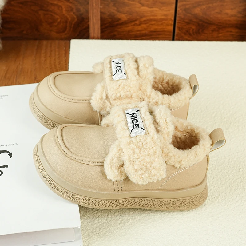 

2025 Winter New Children's Shoes Girls' Fashion Suede Anti slip Casual Shoes Thickened and Comfortable Soft Bottom