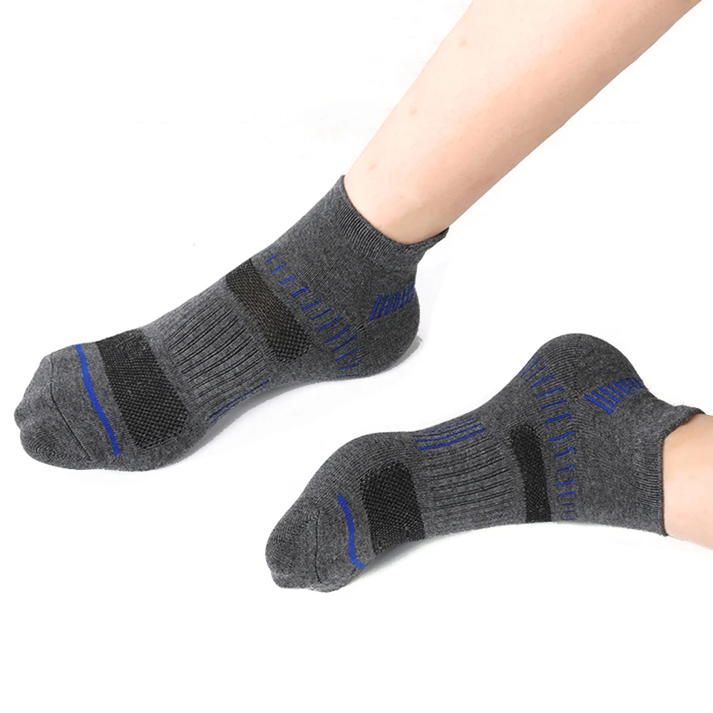 Men's Trendy Striped Sport Socks 5/10 Pairs Multicolor Breathable Comfortable for Running Basketball Gym And Casual Wear view 3