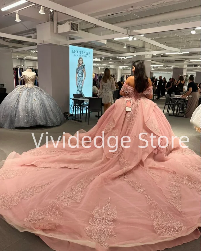 Gorgeous Pink Princess Strapless Corset Prom Dresses Quinceanera Dress Beaded Applique Pom Pom Birthday Party Evening Gowns