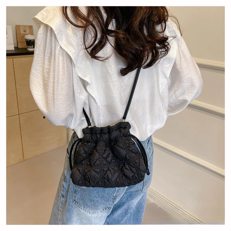 Mini Diamond Drawstring Mouth Pleated Bucket Bag 2025 New Women Nylon Shoulder Armpit Crossbody Lightweight Dumpling Bag