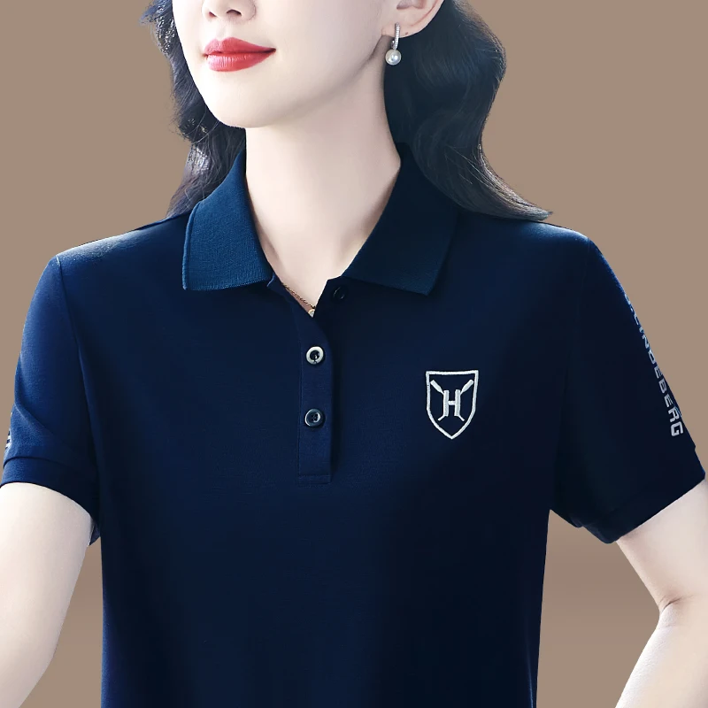 

Повседневная женская футболка с коротким рукавом, летняя коллекция 2025, новая модная однотонная модель, омолаживающий эффект, свободный крой, тонкая ткань