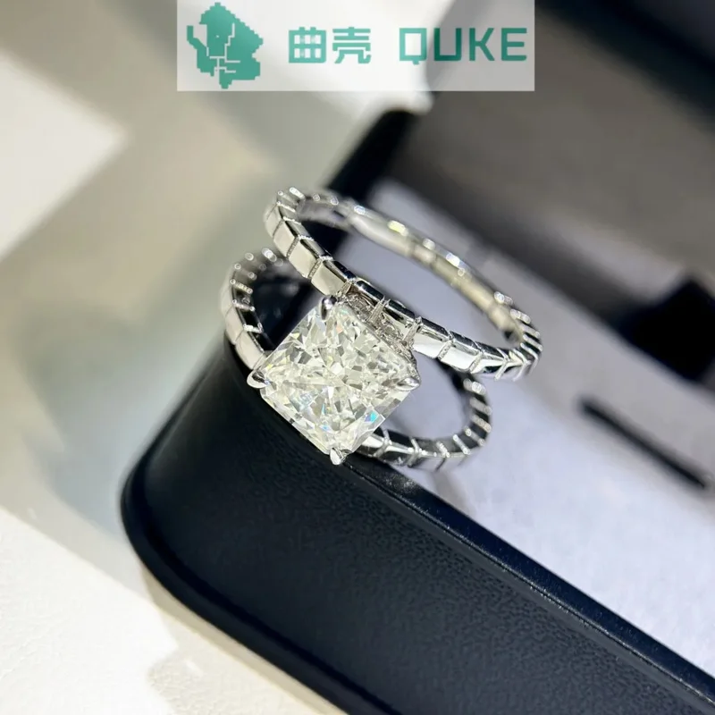 

Free ShippingNew s925 Pure Silver Material Electroplated Thick Gold Double Row Square Super Sparkling Full Diamond Ring for Wome