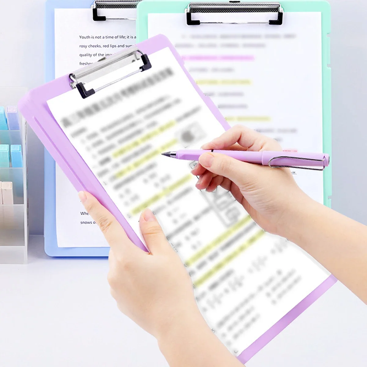 クリップ付きファイルフォルダー用のA4収納ボックス。学生が特別なテスト用紙を整理して保管できるように設計されています。