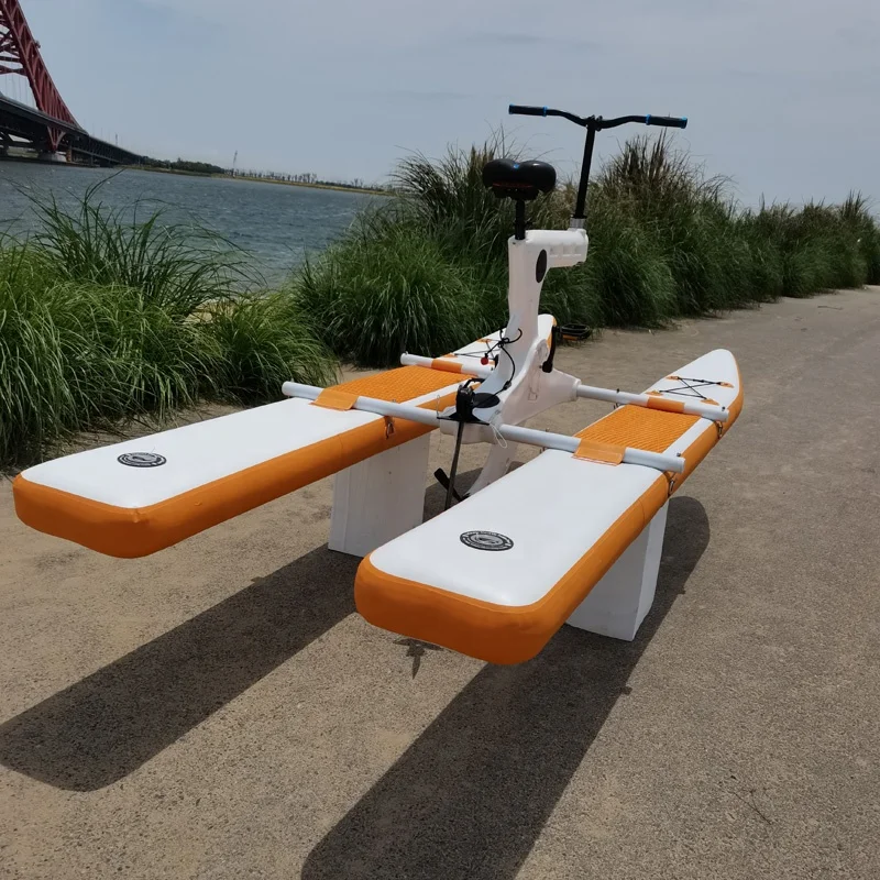 2024 Goedkope Prijs Spatium Nieuwe Trendy Opblaasbare Drijvende Eenzittende Zeecyclus Waterfiets Buitenwatersportuitrusting