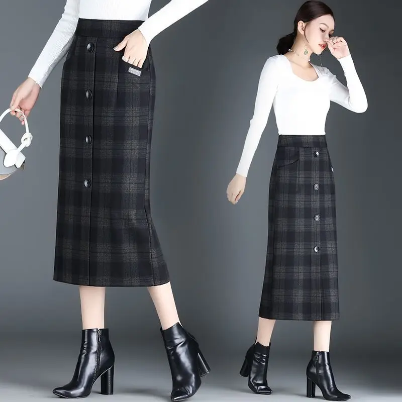 Women Checkered Knitted Skirt Autumn Winter Elastic High Waist A-line Long Skirt Female Thicken Plaid Knitted Skirts M173