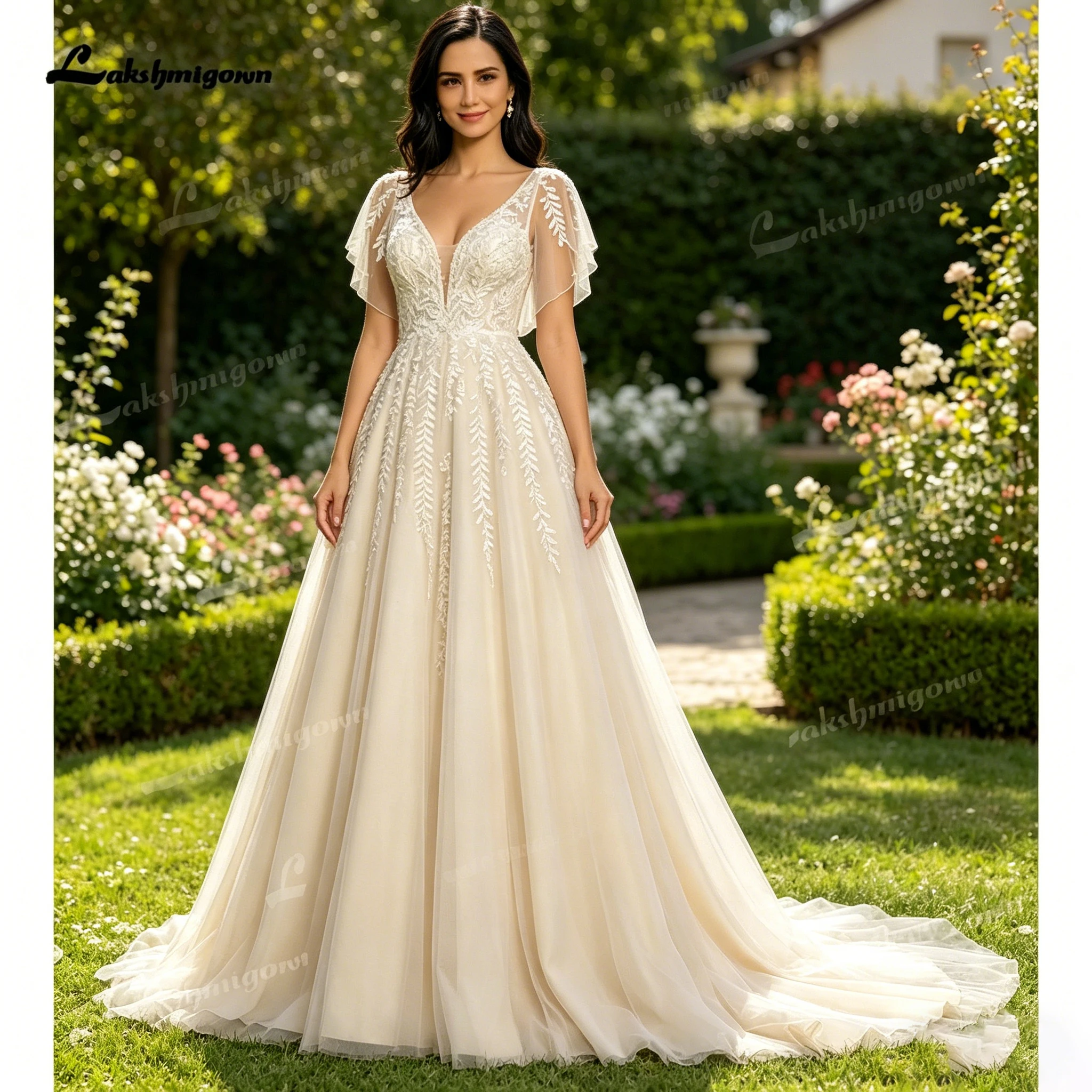 burgundy dress with sleeves Solarium | Long-Sleeve Maxi Gold Detail Size:XXL (18.5 US) Style:Backless Party Black Gold Prom all framed by long
