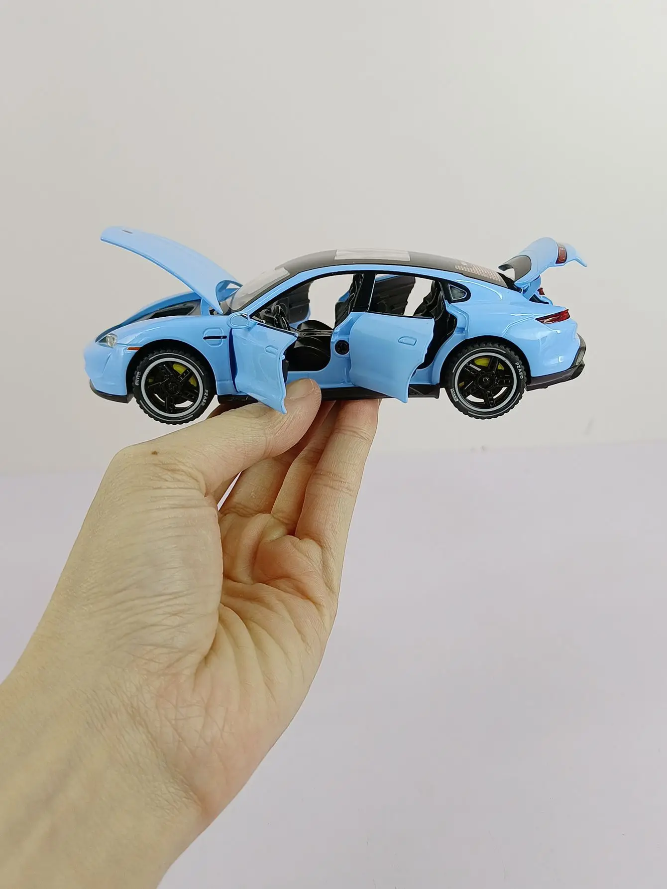 1:32 Taycan sportwagen Simulatie Diecast Metaallegering Model auto Geluid Licht Trek Collectie Kinderen Speelgoed Geschenken