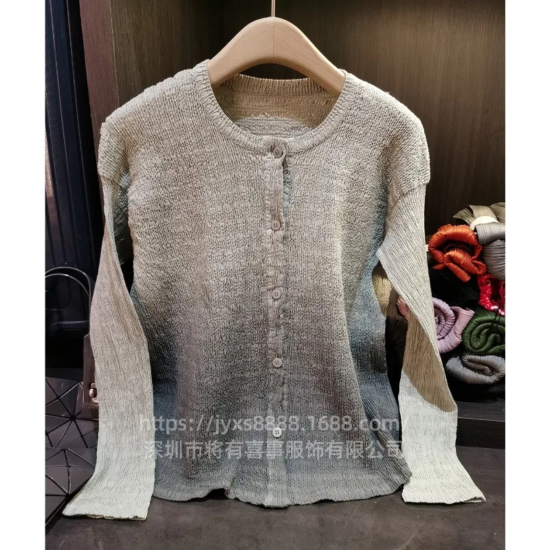 

Miyake Pleated Blouse 2026 Gradient Pleated Sleeveless Summer New Round Neck Pullover Hundred Within Ageing Thin Tops Female