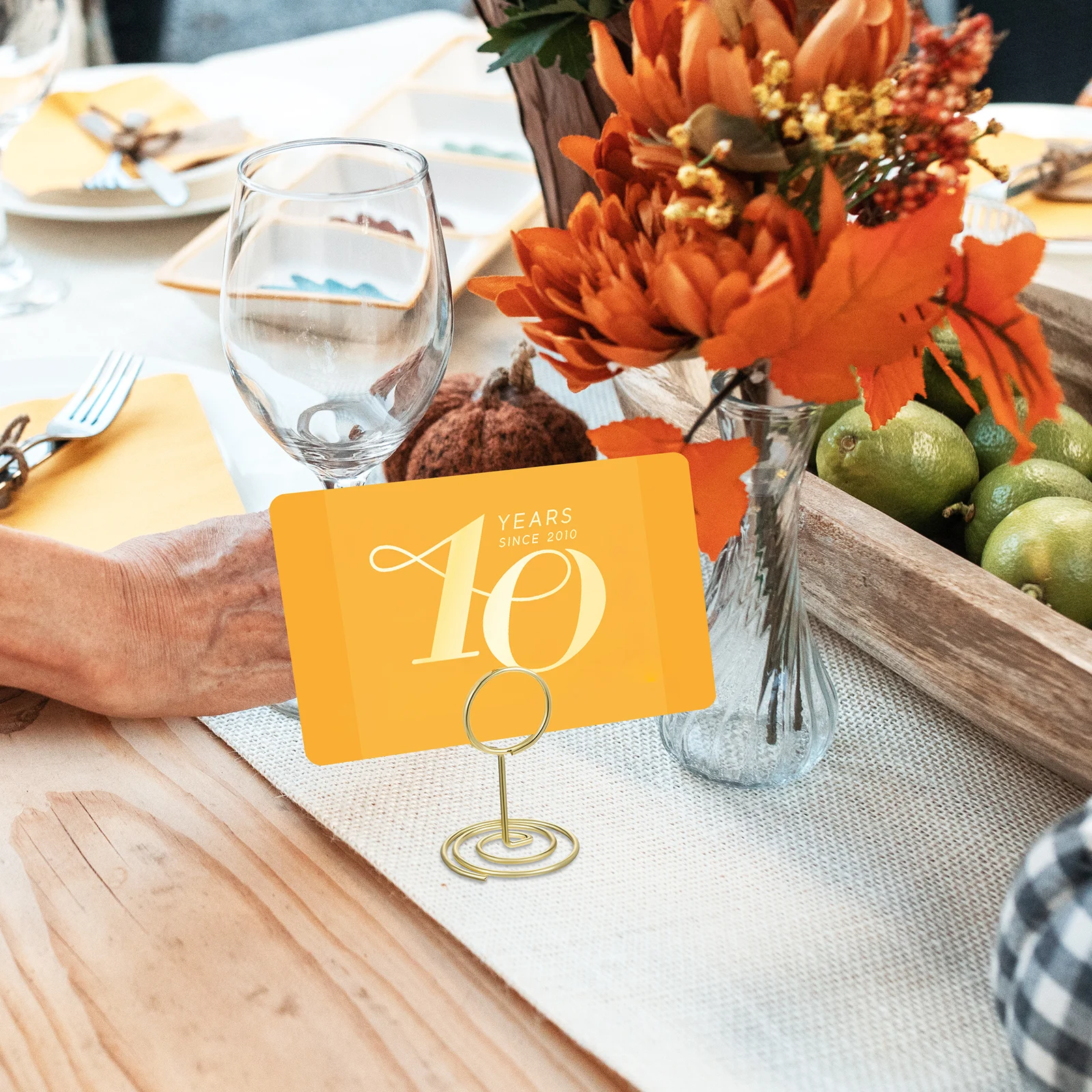 20 pcs Seat Card Holder Table Number Iron Wire Stand Place Holders Photo Greeting Card Display Menu Clips Note Holder For Party