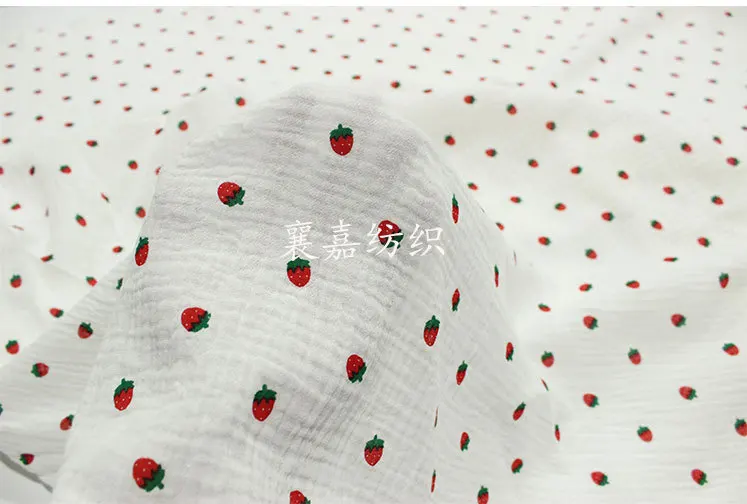 135x50cm Double-Layer Cotton Gauze Crepe Clothing Red Strawberry Fabric, Making Bedding Home Sewing Cloth