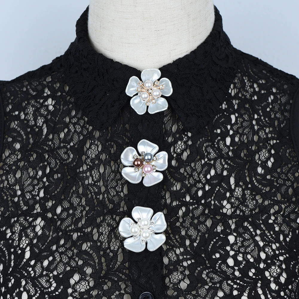 2Pcs Imitation Shell Pearl Petal Flower Button Cover Luxury Shirt Sleeve Button Elegant Copper Cufflinks Accessories for Women