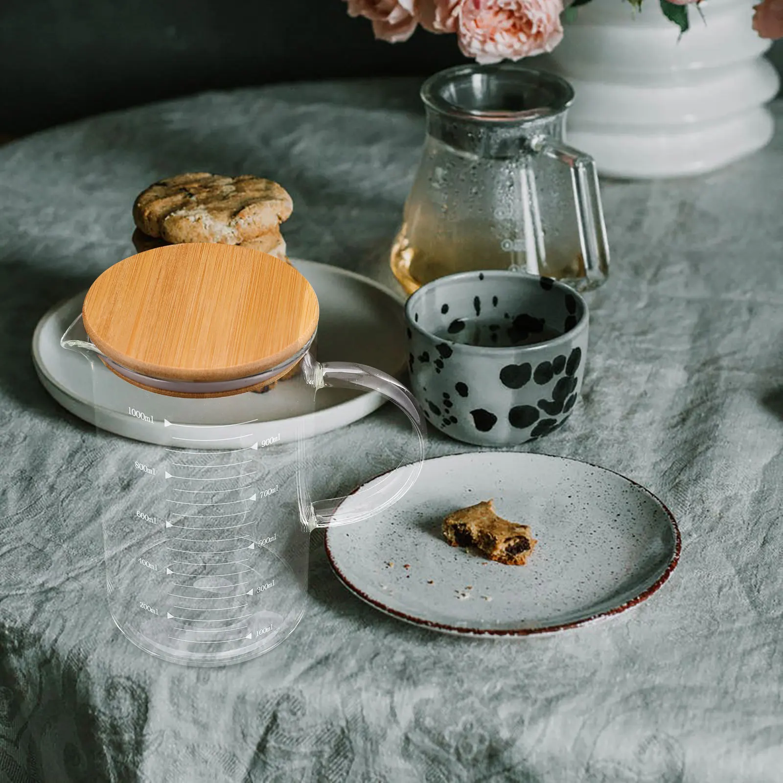 

Glass Measuring Cup Lid Handle 1000ml Kitchen Jug Measuring Liquids Coffee Juice Clear Graduations Container