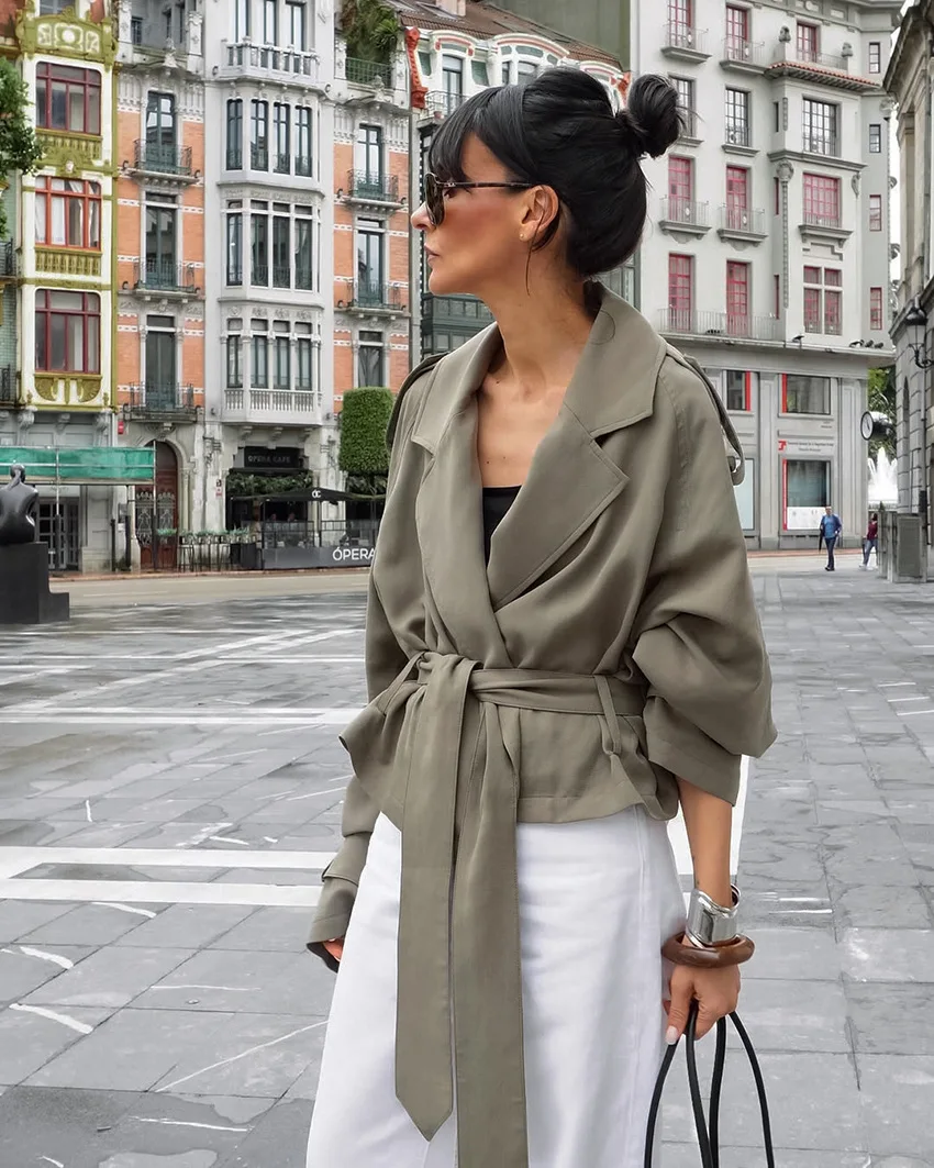 

Autumn Women's Luxury Casual Windbreaker with Large Lapel Lace-Up Jacket Lazy Style Versatile Fashionable Outerwear