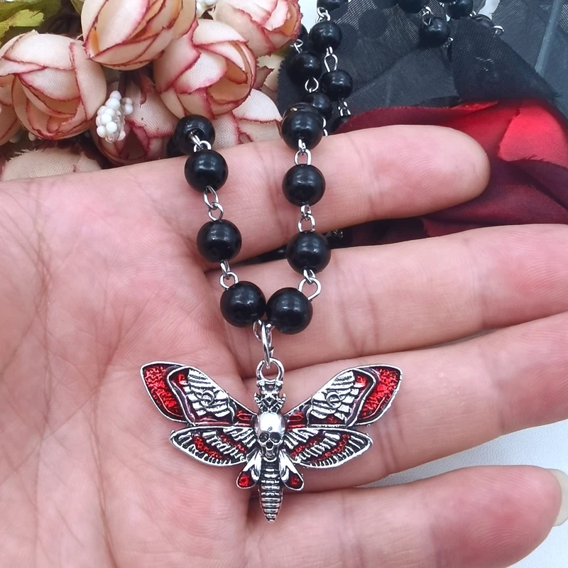 Gothic Skull Moth Pendant Necklace Beaded Chain Antique Pagan Gothic Necklace Men's and Women's Jewelry Gift Accessories
