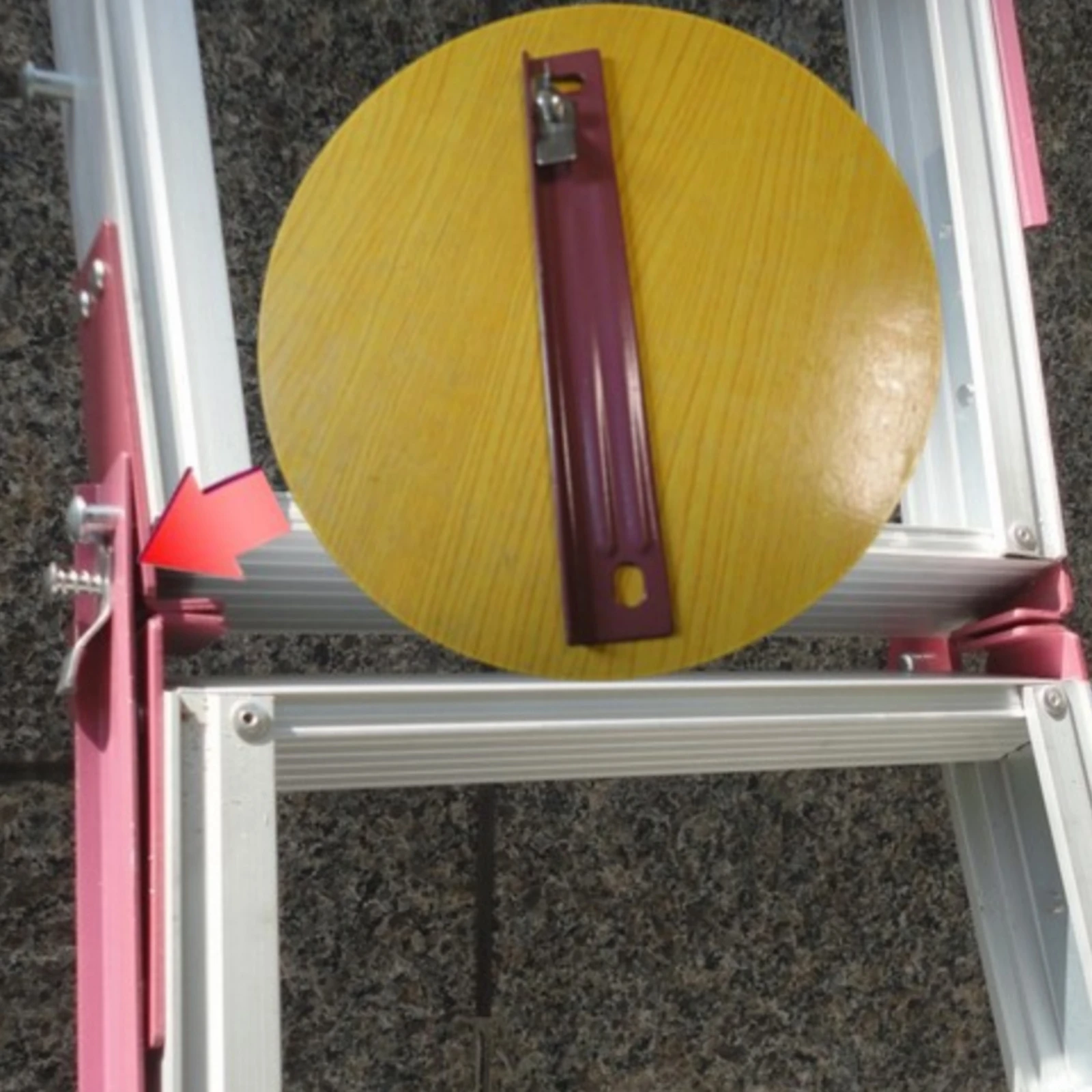 ladder-safety-buckle-hooked-lock-ladder-locking-part-slotted-mount-painted-finish