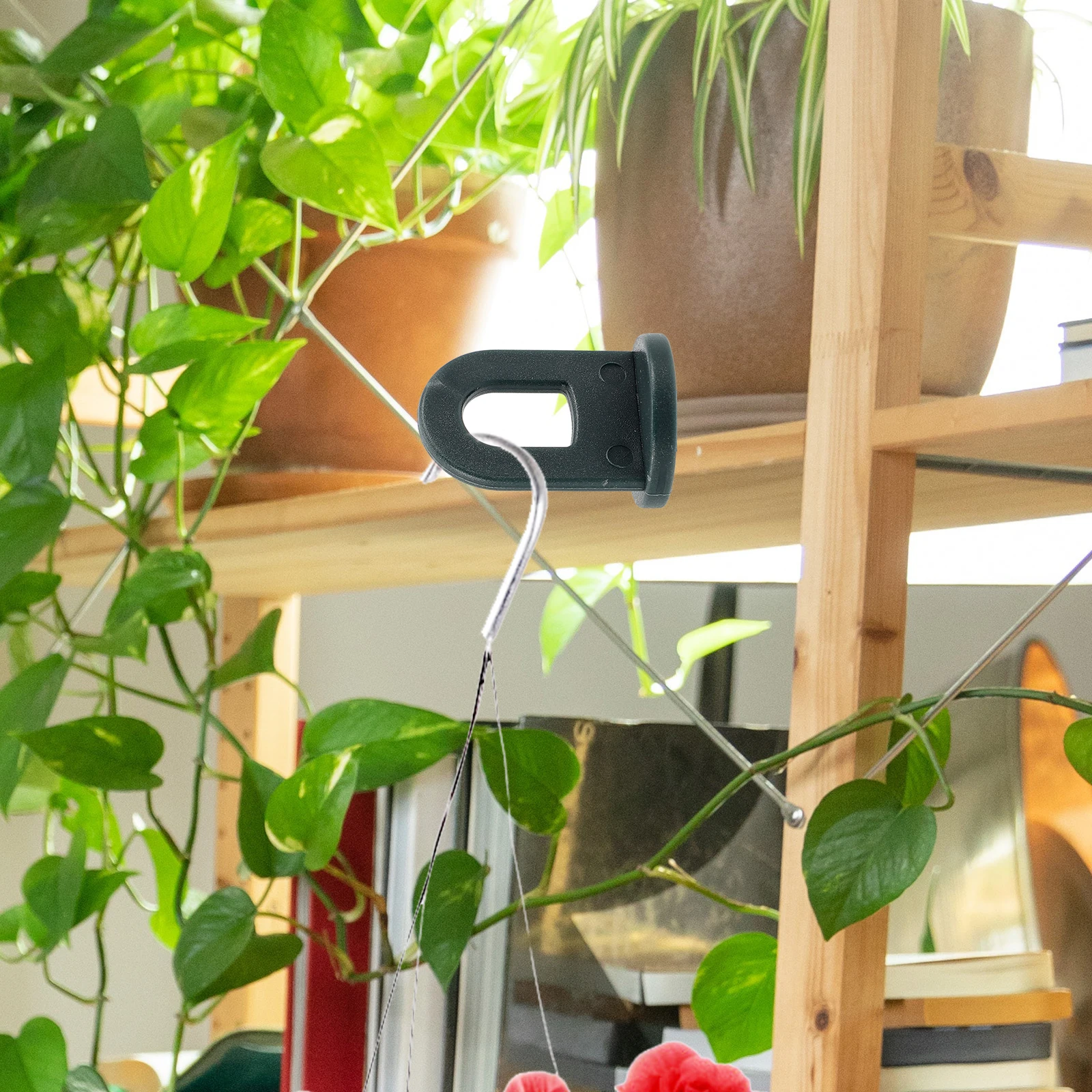 

50pcs Greenhouse Hooks Plastic Plant Hangers For Hanging Flower Pots Shade Nets Garden Accessories Support Clips