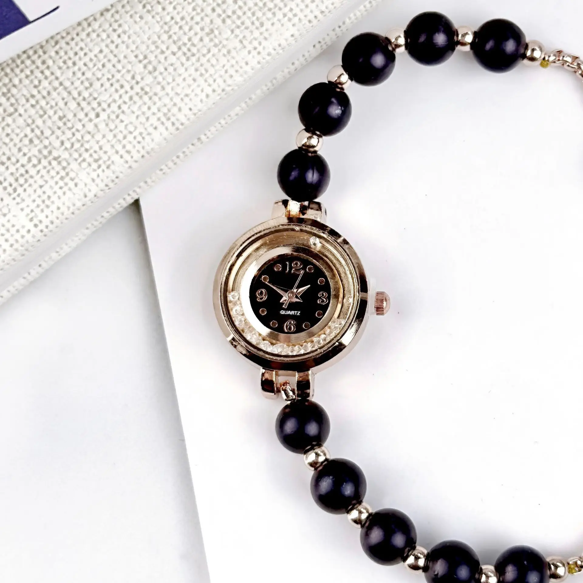 ZH194 موضة الاتجاه العارية حجر قسط سبيكة المرأة ساعة اللؤلؤ سوار كوارتز ساعة ضوء ساعة فاخرة هدية ، ساعات للمرأة