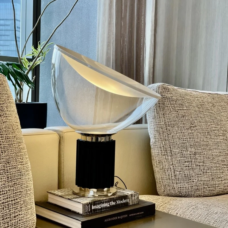 

Nordic Classic Desk Lamp Glass Lampshade for Bedroom Bedside Living Room Office Minimalist Decor Italian Radar Design LED Lamps
