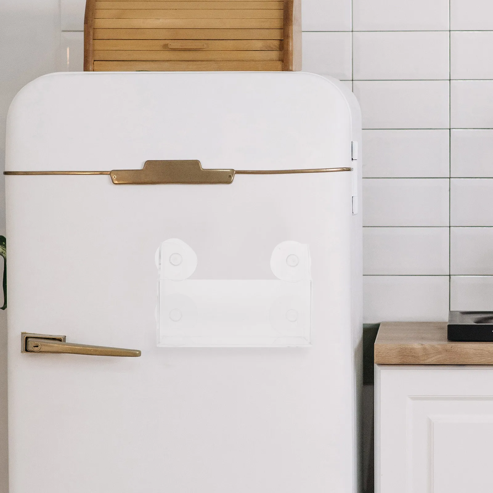 

Refrigerator Door Hanging Rack with Suction Cup Clear Acrylic Storage Shelf for Kitchen Fridge Organizing Chocolates Beverages