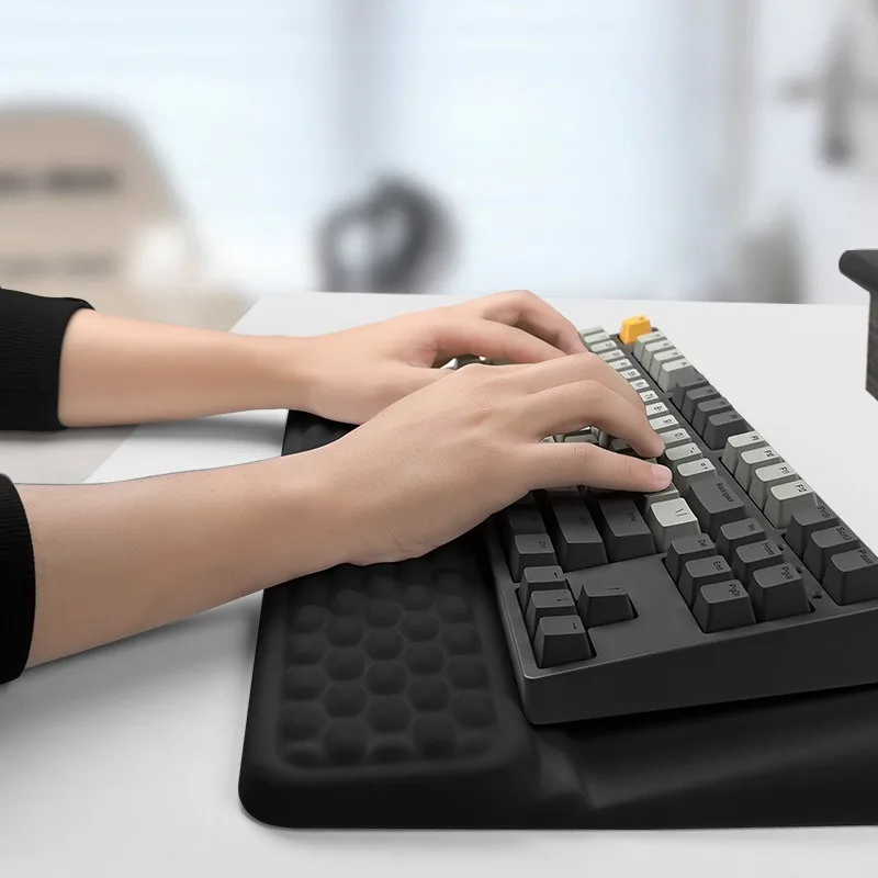 Ergonomic Integrated Keyboard Wrist Support Pad Breathable Soft Memory Foam Anti Fatigue WristCushion for Office Gaming Keyboard