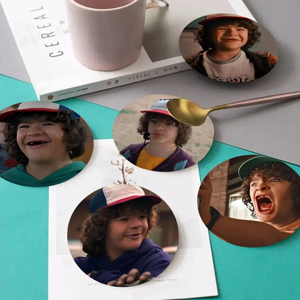 Posavasos de madera Gaten Matarazzo Stranger con impresión a color, para decoración del hogar y escritorio, regalos