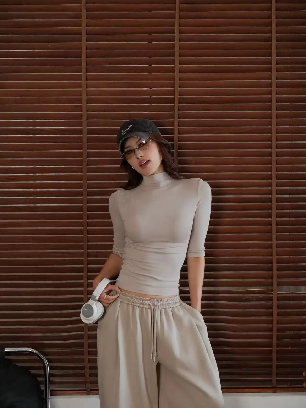 Slim Fit mid Sleeve T-Shirt Women's High Collar Base Shirt Advanced Sense Basic Style Top Skin Friendly Breathable