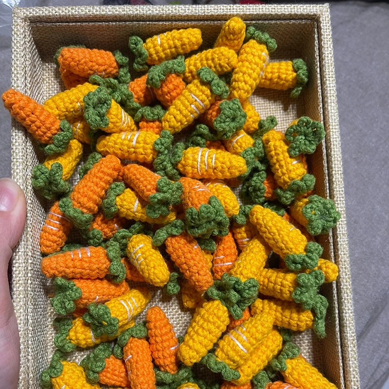10PCS Hooked Carrot Small Clothing Decoration Keychain Pendant Kids Gifts Craft Handmade Vegetable DIY