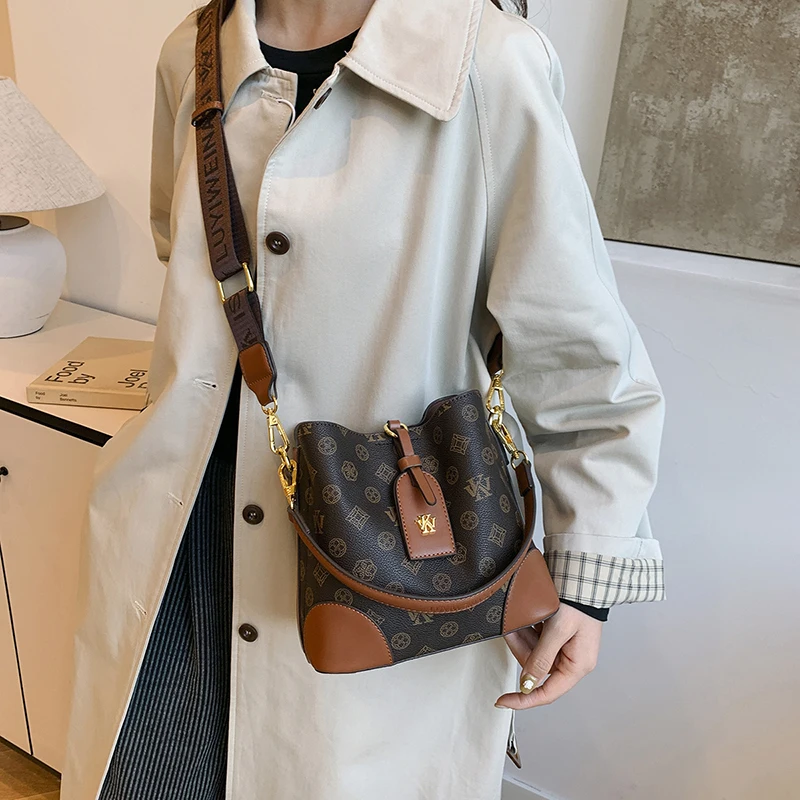 

Premium Crossbody Handbag For Women - Luxury Minimalist Messenger Bag Vintage Fashion Solid Color Paris-Inspired Design