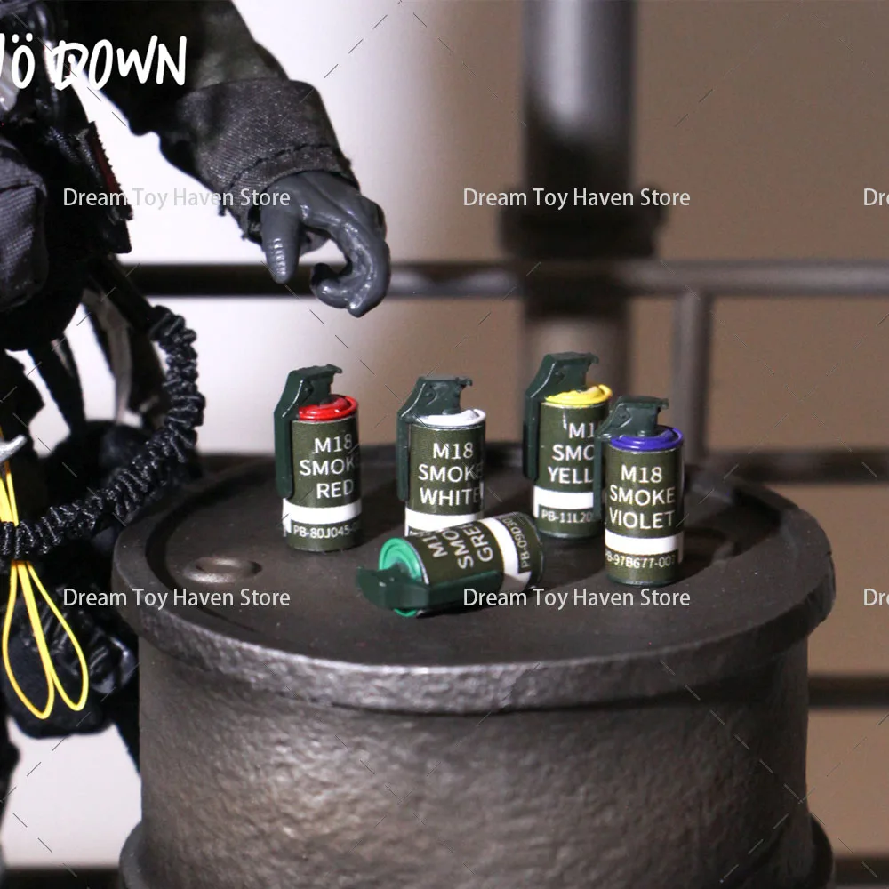 1/12 مقياس الجندي M18 قنبلة يدوية دخان رمي اللعب العسكرية التكتيكية المعدات مجموعة ملحقات لتقوم بها بنفسك 6 بوصة دمى شخصيات الحركة #3