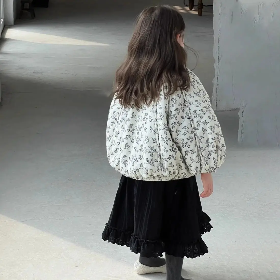 Ropa de algodón Floral coreano nuevo Casual todo-fósforo cálido y de moda Linda Chaqueta de algodón Floral ropa para niños
