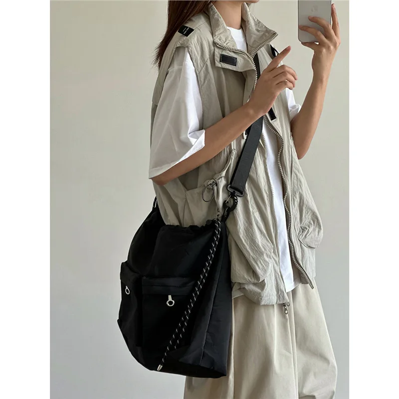 

2026 New Summer Japanese Vintage Outdoor Vest For Men Women Functional Thin Waistcoat Loose Design Casual Cargo Jacket Coat