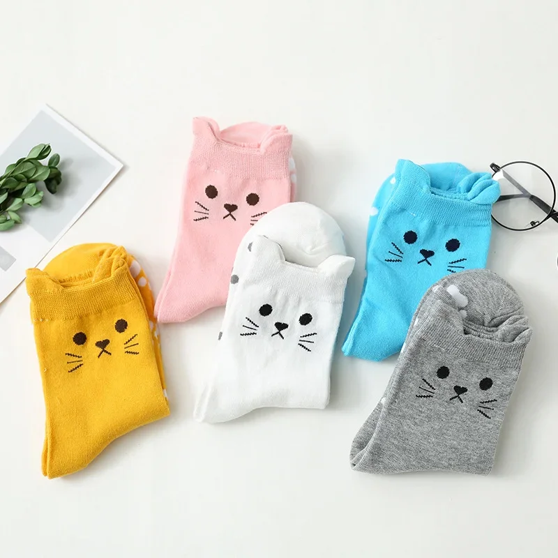 New Fashion Women\'s Cartoon Harajuku Socks Colorful Cute Funny Happy Cat Animal 4 Season Socks for Girl Christmas Gift