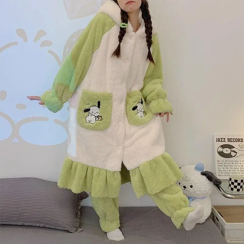 

Зимний фланелевой утепленный халат Sanrio для девочек, брючный костюм Kawaii Pochacco Comic Go Out, теплая пижама, комплект одежды для отдыха