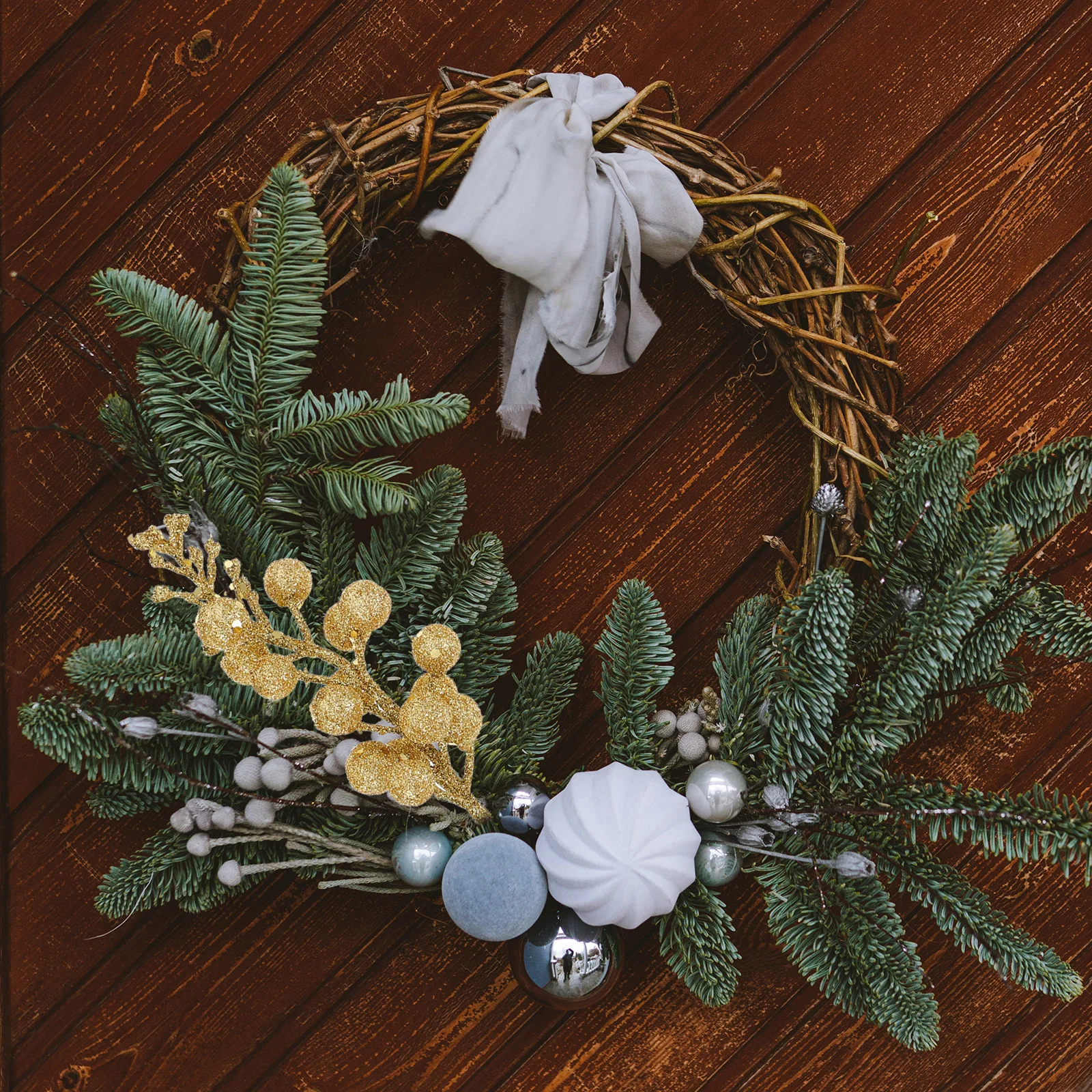 

6Pcs Christmas Berry Decor Premium Foamed Christmas Tree Accessory Wreath Decor Party Decoration Foamed Berry Accessory