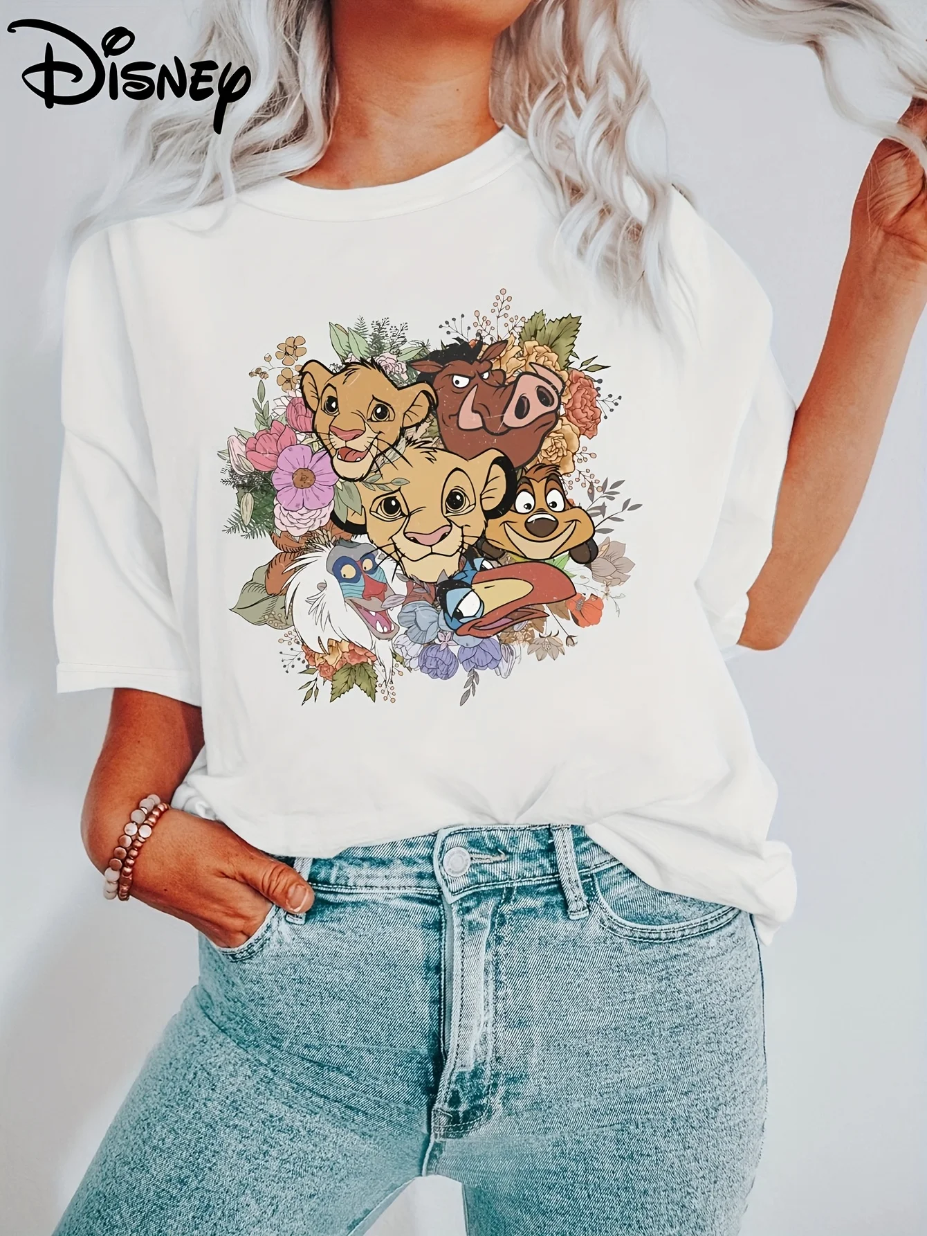 

2025 Женская повседневная удобная уникальная черная футболка с круглым вырезом и короткими рукавами с принтом Disney с уникальным улыбающимся лицом