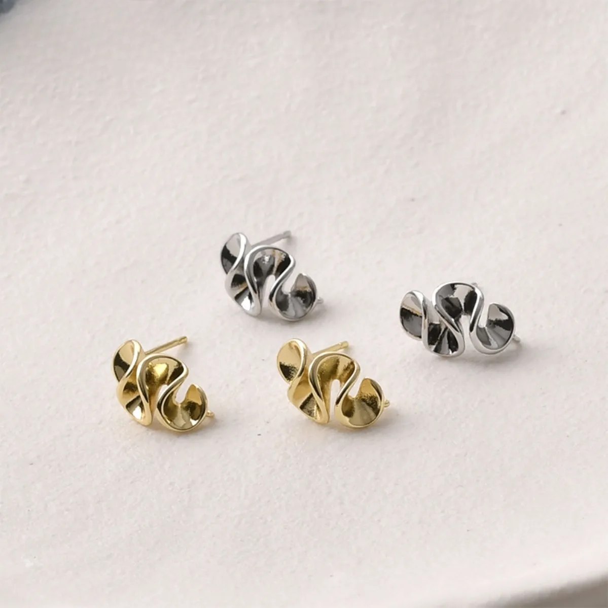 Brass 14K Gold Plated Color Retentive Minimalist Niche Ruffled Ribbon Stud Earring DIY Handmade Earring Jewelry Making Supplies