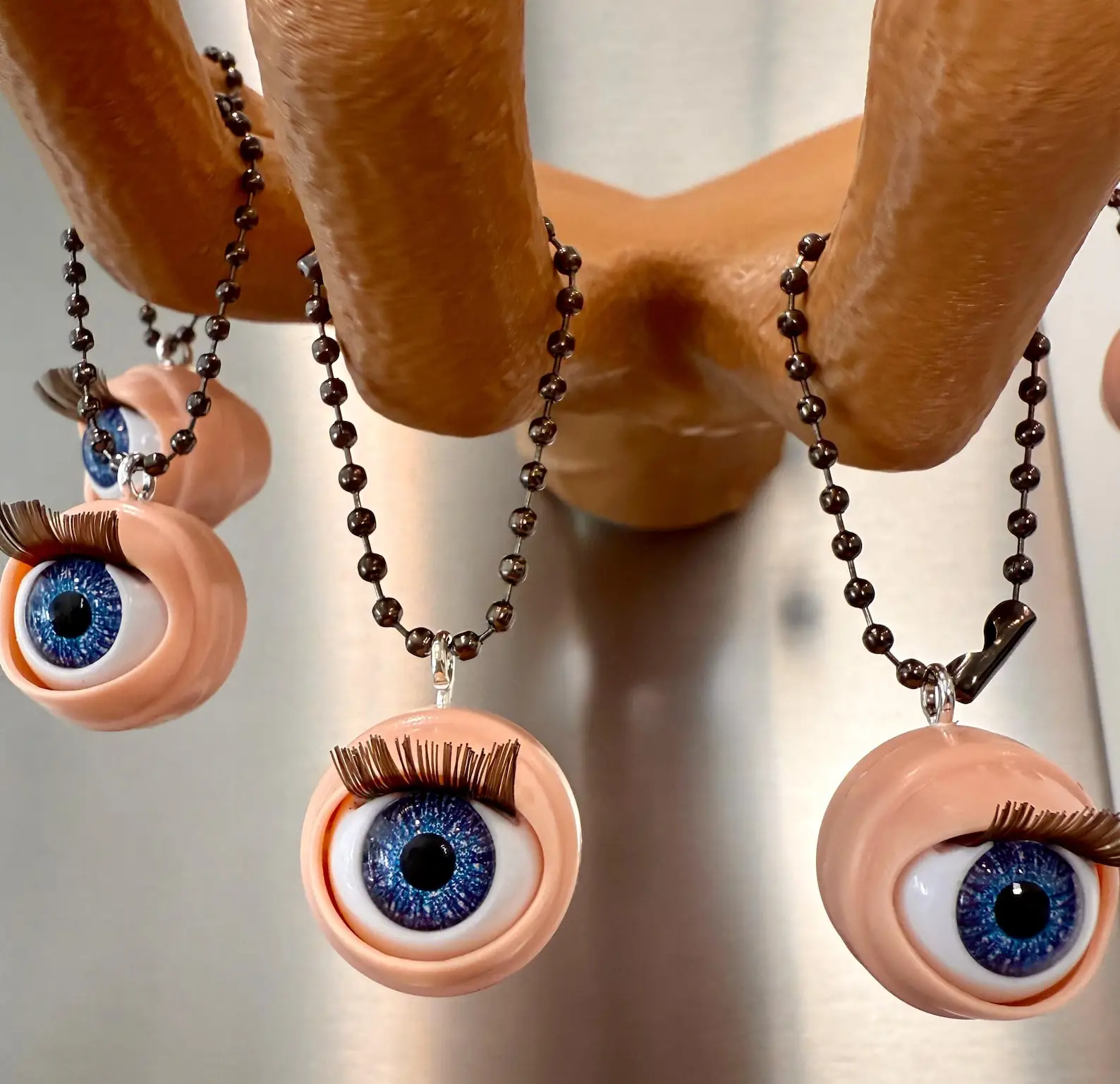 handmade Moving Eye Keychain Spooky Bag Charm Rear View Mirror Ornament cute