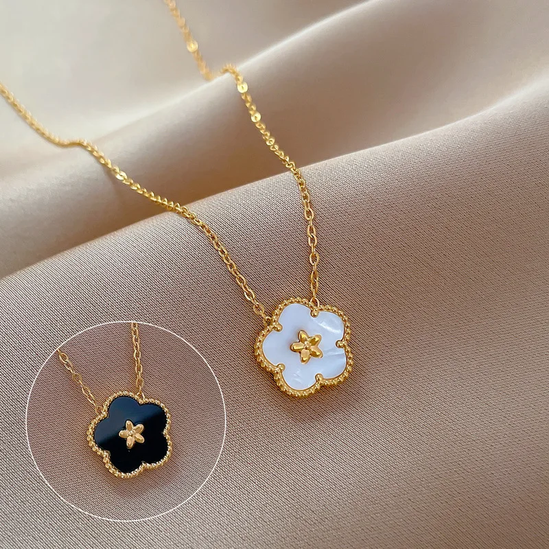 Full Titanium Steel Five-leaf Flower Peach Blossom Pendant Double-sided Minimalist Necklace Female Ins Clavicle Chain Matching