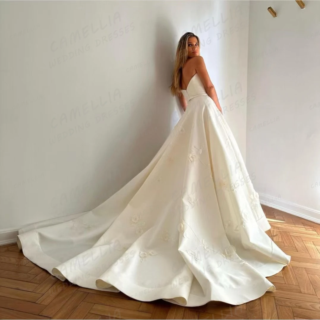 Luxury Elegant Appliques Wedding Dresses Women's A Line Sexy Bridal Gowns Sleeveless Strapless Party Satin Vestidos De Noche