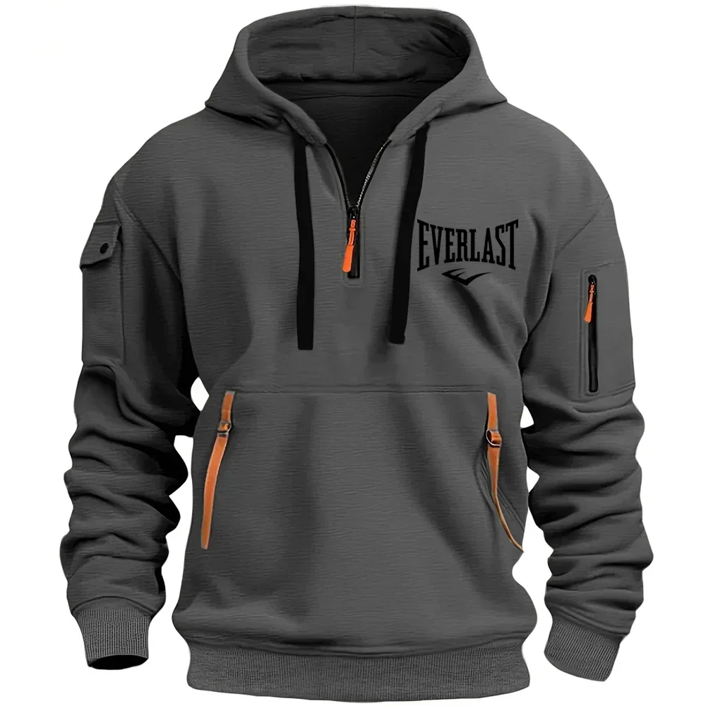 Kapuzenpullover mit halbem Reißverschluss, mehreren Reißverschlüssen an den Ärmeln und einer aufgedruckten Schrift, Sweatshirt für Herbst/Winter, taktische Streetwear, Kapuzenoberteile, Freizeit- und Sportbekleidung. – Detail 3
