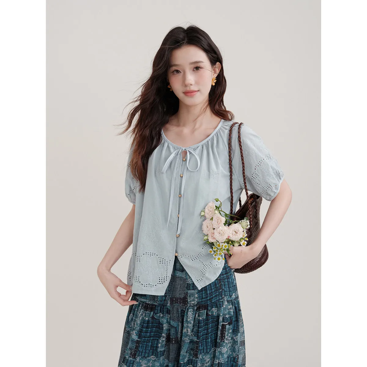 

Loose Bubble Sleeve Shirt Women's Lazy Style Large Size Belted Elegant Atmosphere Spring Summer New Arrival Casual Commute Style