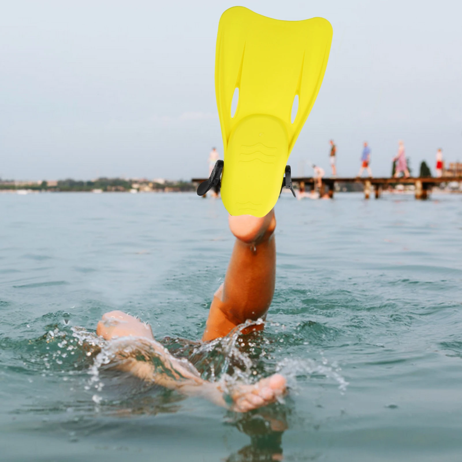 

Diving Fins for Swimming Training Flipper Snorkeling Equipment Short Flippers Snorkling