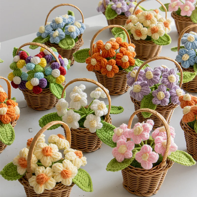

Handmade Crochet Bouquet Potted Plants Knitted Artificial Forever Flowers with Exquisite Pot Gift Office Desk Home Decorations