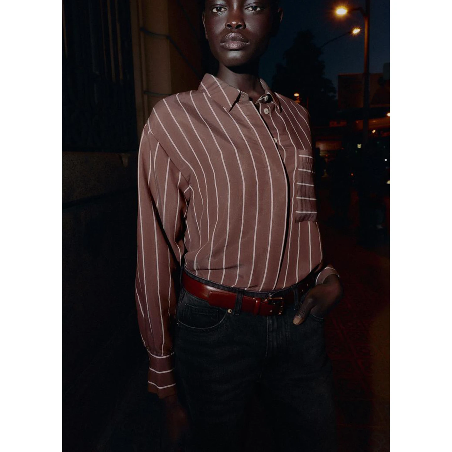 Invierno nuevo mujer largo Sve irt Design Sense ket rayas decoradas drapeado irt corte suelto fibra de poliéster resistente t...