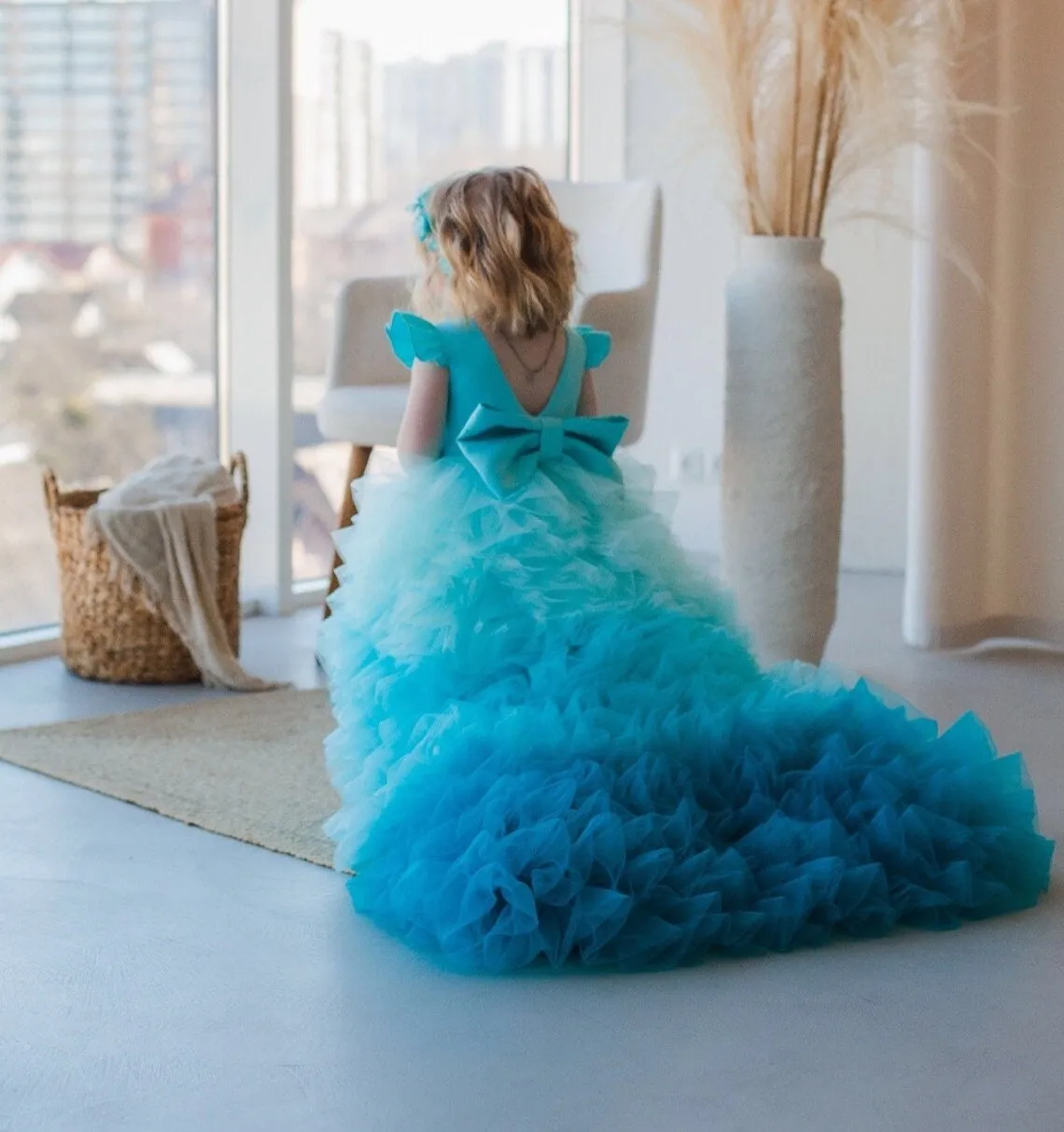 Vestidos de babados com arco para meninas, taco tutu para bebê, criança fofa e criança, casamento e aniversário, vestidos de primeira comunhão, Hi-Lo Tutu