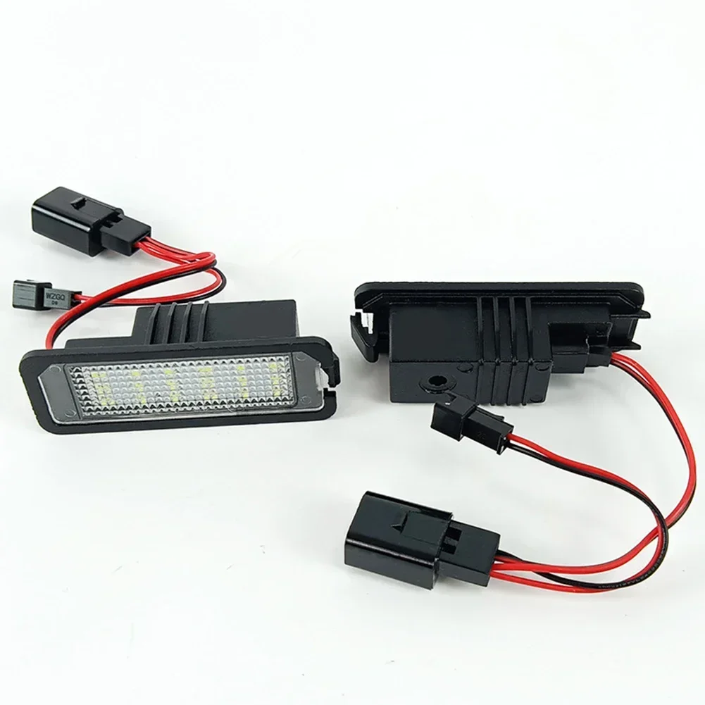 Instale fácilmente la placa de matrícula LED con luz de matrícula 3D 0943021 A/3C 5943021   78mmx27mmx22mm Negro DC 12V 2003-2008 Para Golf V